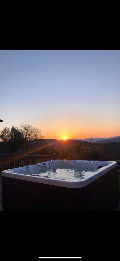 Willa Beautiful Secluded Farmhouse With Hot Tub Barmouth Zewnętrze zdjęcie