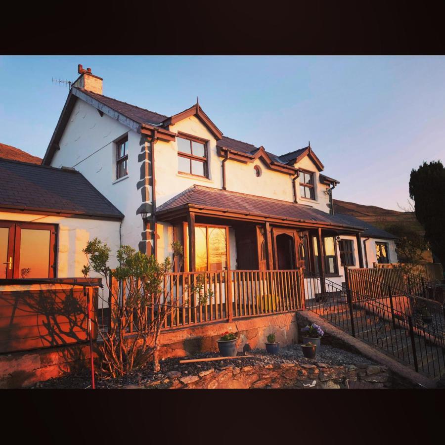 Willa Beautiful Secluded Farmhouse With Hot Tub Barmouth Zewnętrze zdjęcie