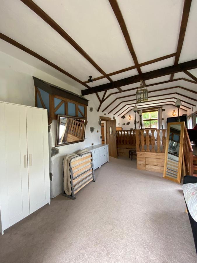 Willa Beautiful Secluded Farmhouse With Hot Tub Barmouth Zewnętrze zdjęcie