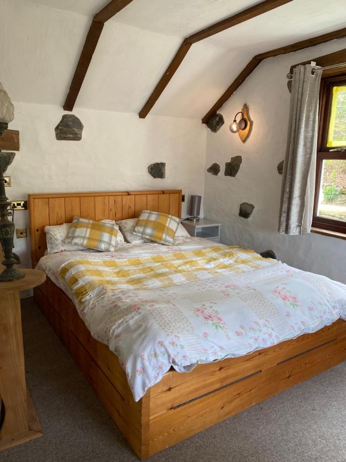 Willa Beautiful Secluded Farmhouse With Hot Tub Barmouth Zewnętrze zdjęcie
