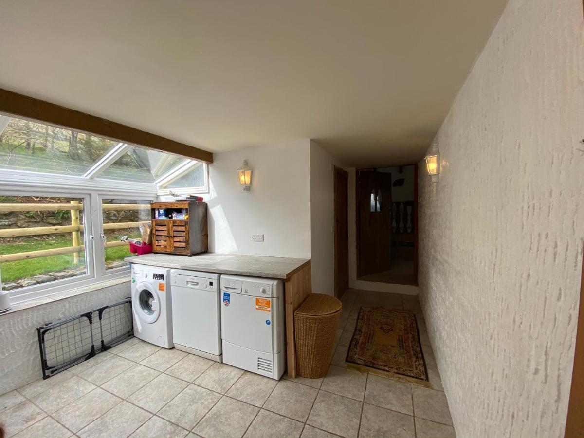 Willa Beautiful Secluded Farmhouse With Hot Tub Barmouth Zewnętrze zdjęcie