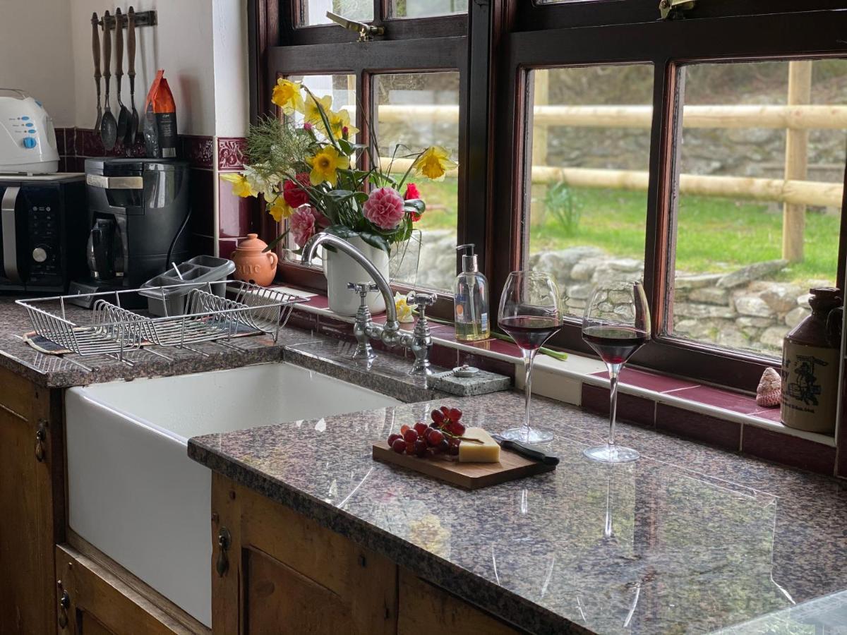 Willa Beautiful Secluded Farmhouse With Hot Tub Barmouth Zewnętrze zdjęcie